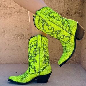Liberty Black Sienna Distressed  cowboy boots size 6 neon highlighter yellow.